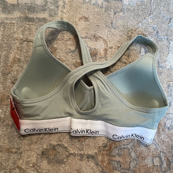 Calvin Klein bralette - Picture 2 of 3